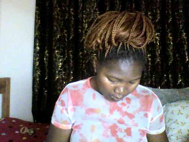 Sexxy-pretty24 webcam