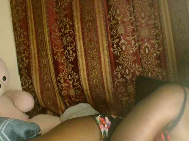 Sexxy-pretty24 webcam