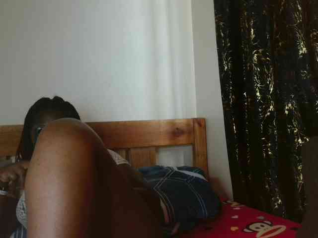 Sexxy-pretty24 webcam