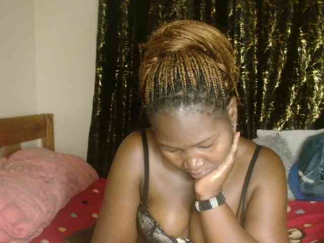 Sexxy-pretty24 webcam