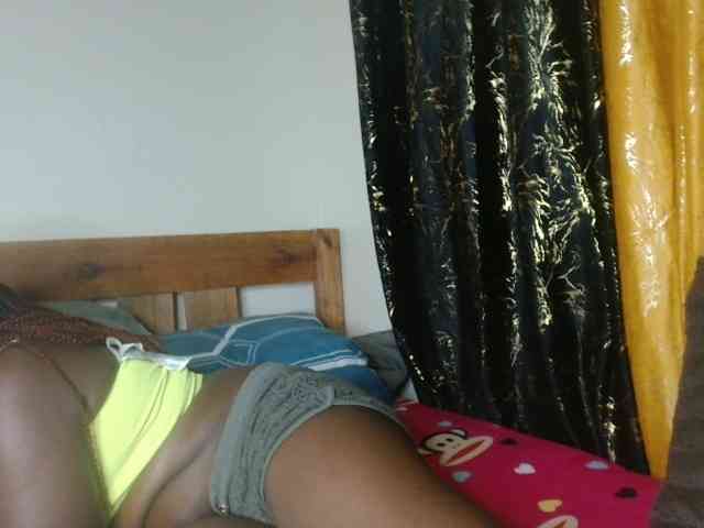 Sexxy-pretty24 webcam