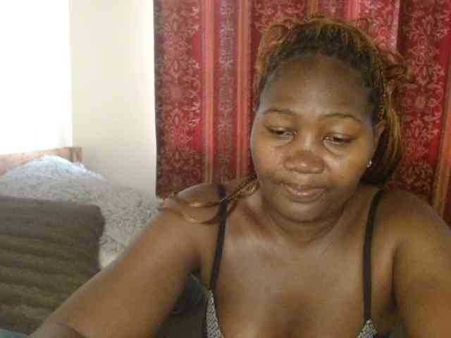 Sexxy-pretty24 webcam