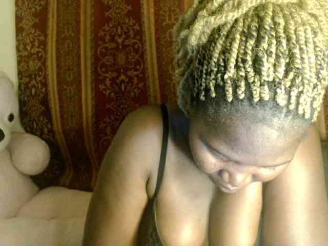 Sexxy-pretty24 webcam