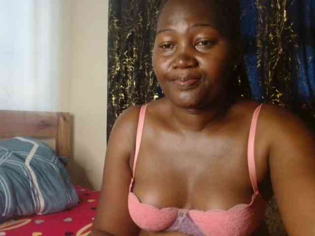 Sexxy-pretty24 webcam