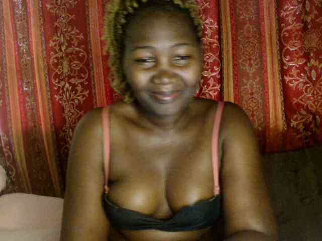 Sexxy-pretty24 webcam