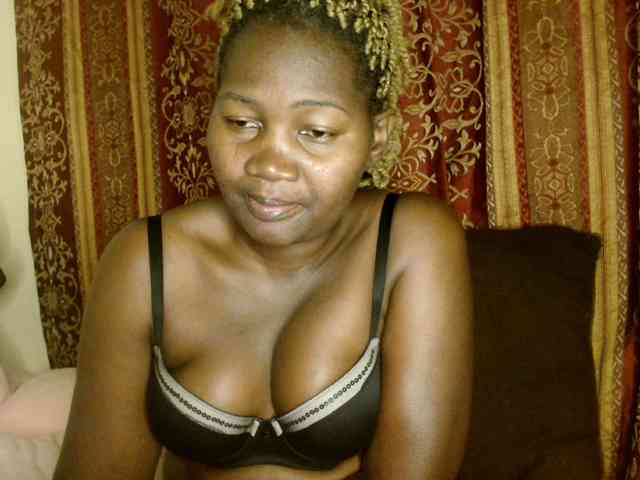 Sexxy-pretty24 webcam