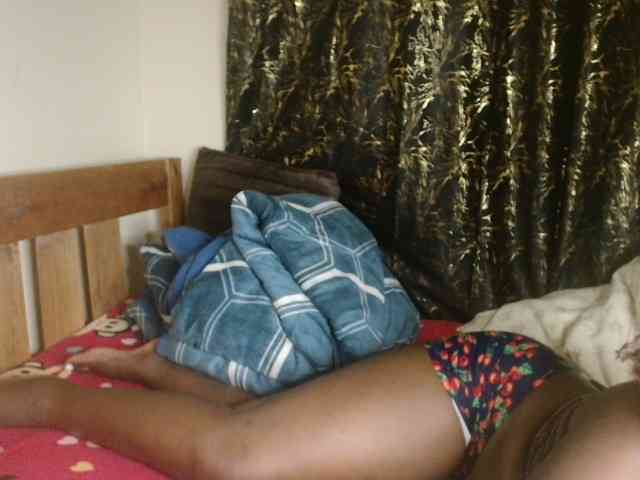 Sexxy-pretty24 webcam