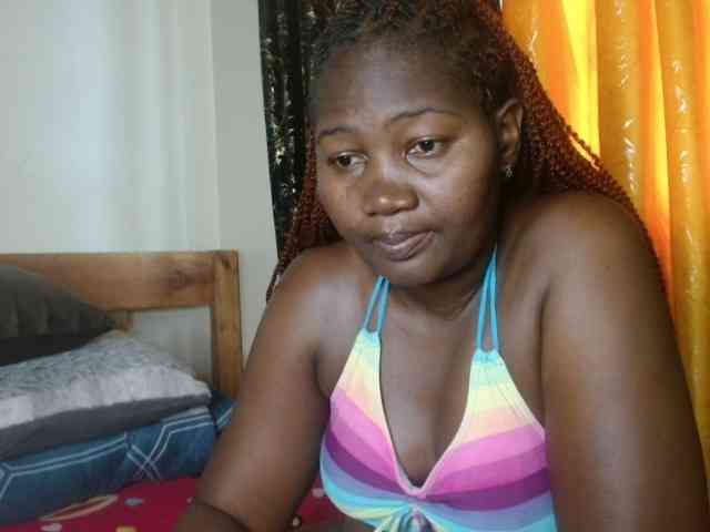 Sexxy-pretty24 webcam