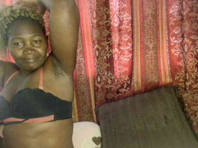 Sexxy-pretty24 webcam