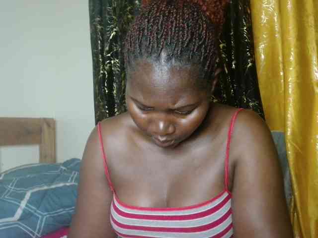 Sexxy-pretty24 webcam