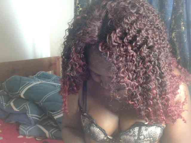 Sexxy-pretty24 webcam