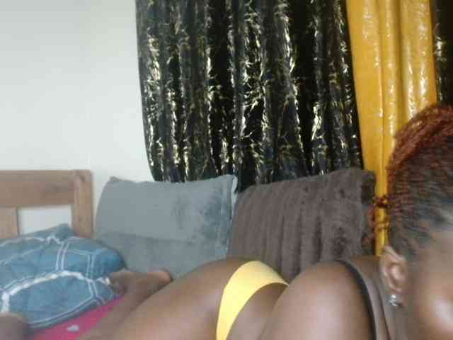 Sexxy-pretty24 webcam