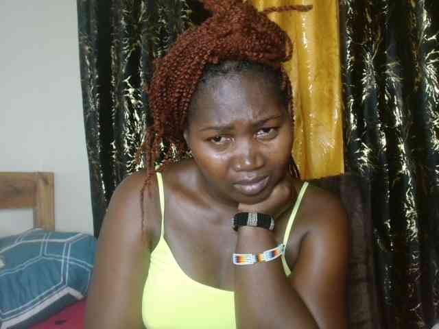 Sexxy-pretty24 webcam