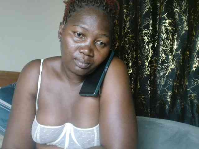 Sexxy-pretty24 webcam