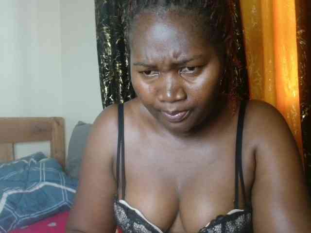 Sexxy-pretty24 webcam