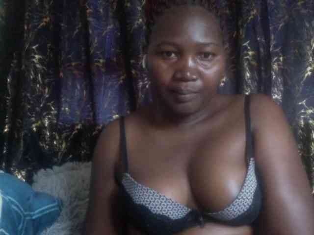 Sexxy-pretty24 webcam