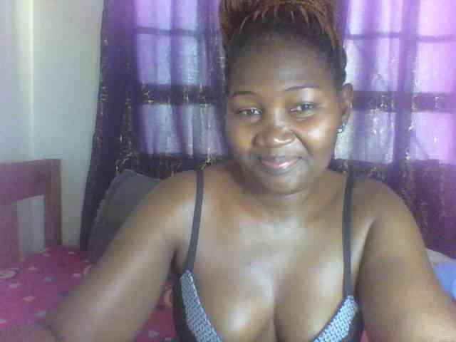 Sexxy-pretty24 webcam