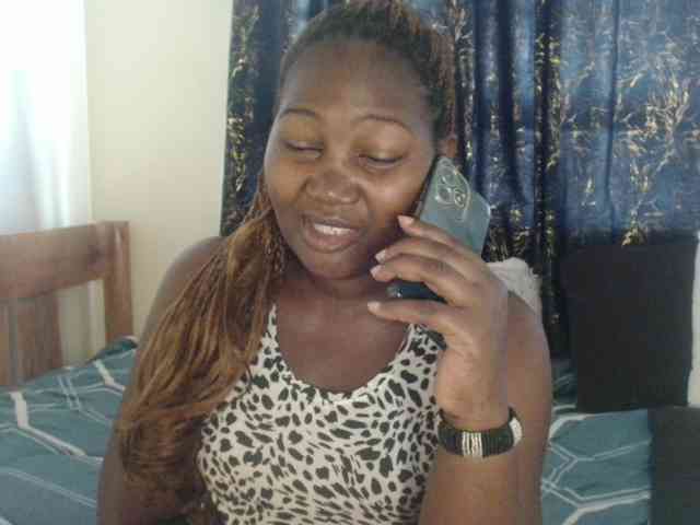 Sexxy-pretty24 webcam