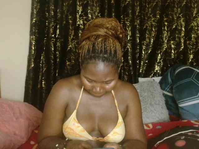 Sexxy-pretty24 webcam