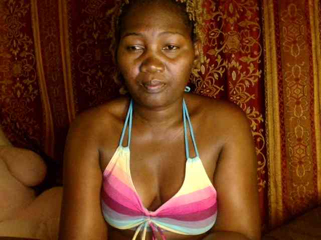 Sexxy-pretty24 webcam