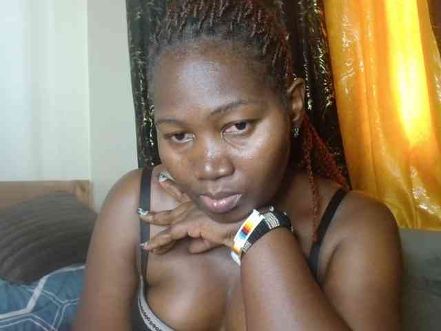 Sexxy-pretty24 webcam