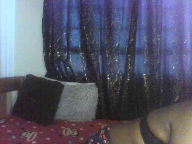 Sexxy-pretty24 webcam