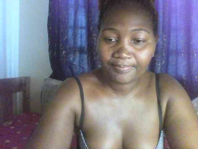 Sexxy-pretty24 webcam