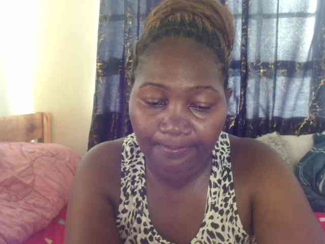 Sexxy-pretty24 webcam