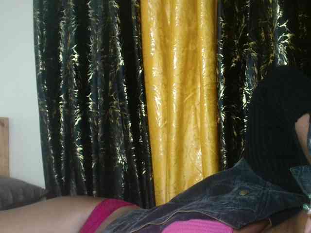 Sexxy-pretty24 webcam