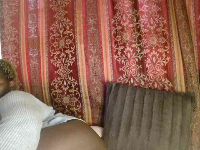 Sexxy-pretty24 webcam