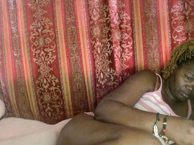Sexxy-pretty24 webcam