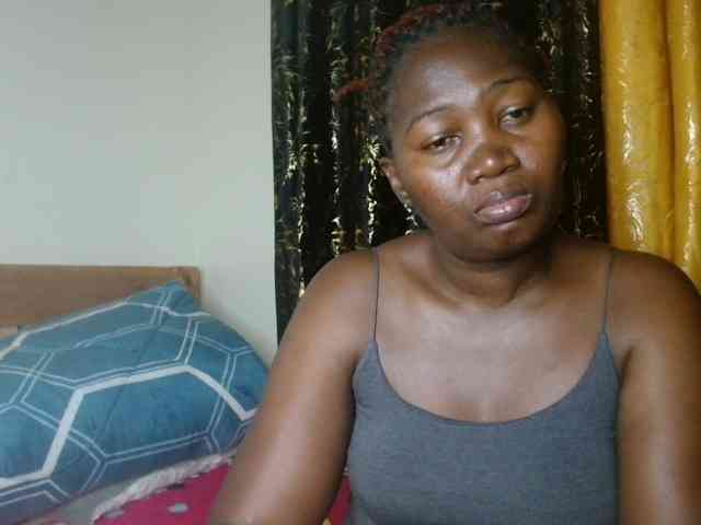 Sexxy-pretty24 webcam