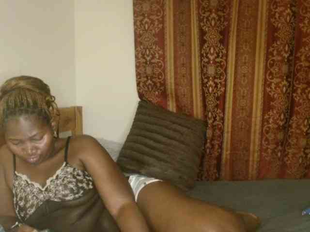 Sexxy-pretty24 webcam