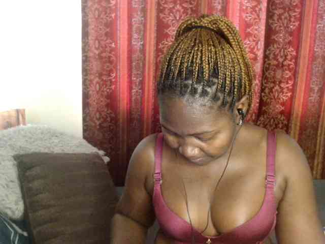 Sexxy-pretty24 webcam