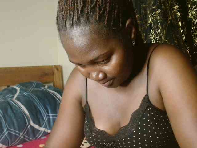 Sexxy-pretty24 webcam