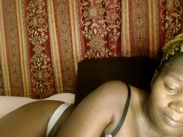Sexxy-pretty24 webcam