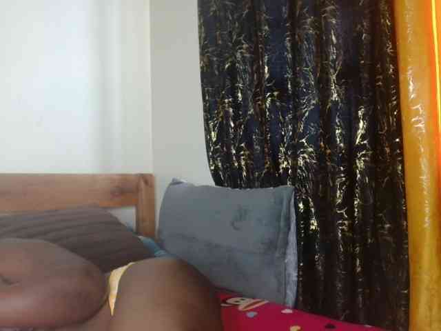 Sexxy-pretty24 webcam