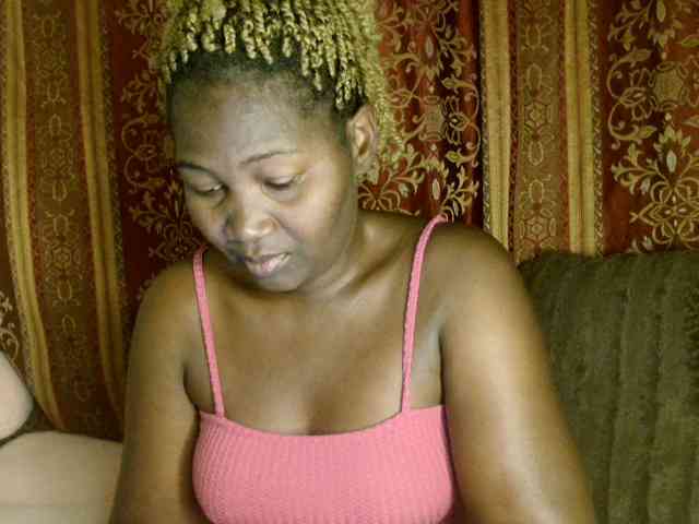Sexxy-pretty24 webcam