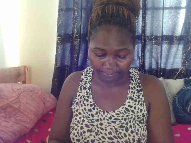 Sexxy-pretty24 webcam