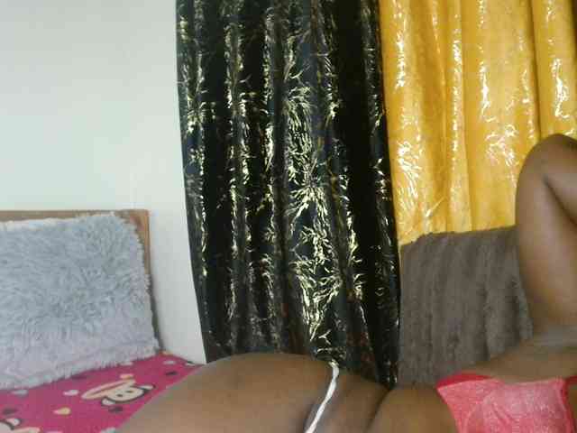 Sexxy-pretty24 webcam