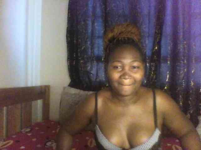 Sexxy-pretty24 webcam