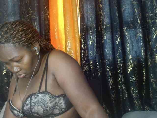 Sexxy-pretty24 webcam