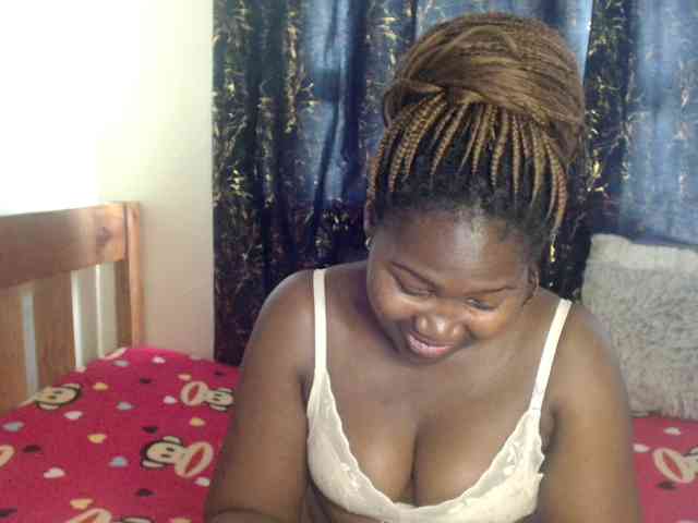 Sexxy-pretty24 webcam