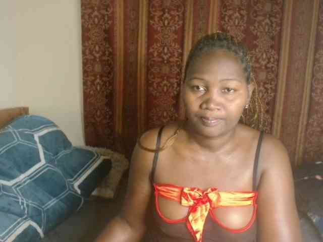 Sexxy-pretty24 webcam