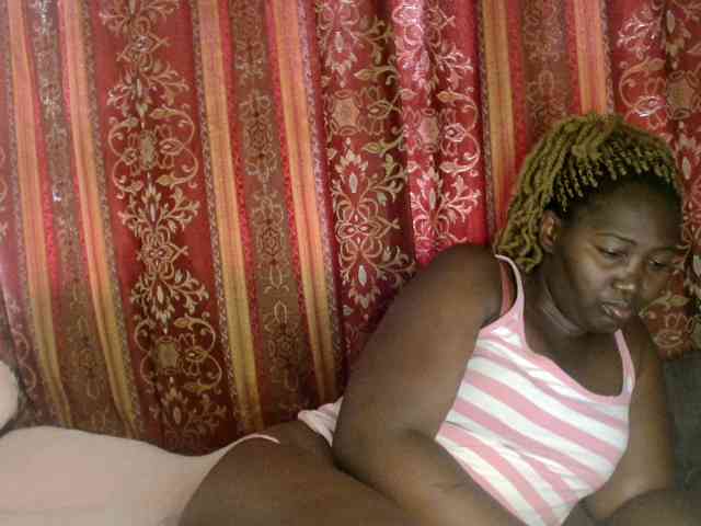 Sexxy-pretty24 webcam