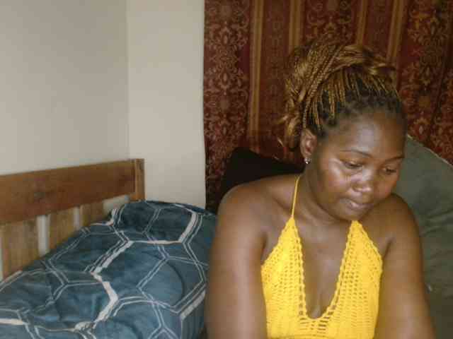 Sexxy-pretty24 webcam