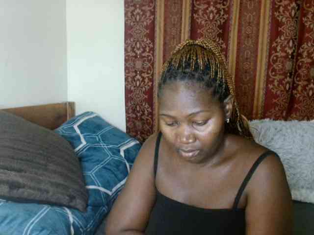 Sexxy-pretty24 webcam