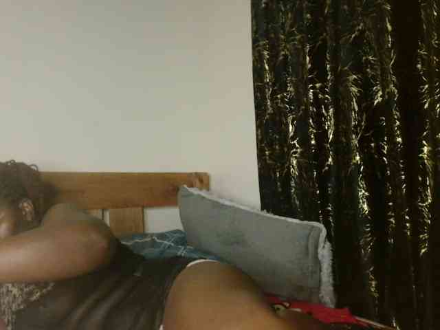 Sexxy-pretty24 webcam