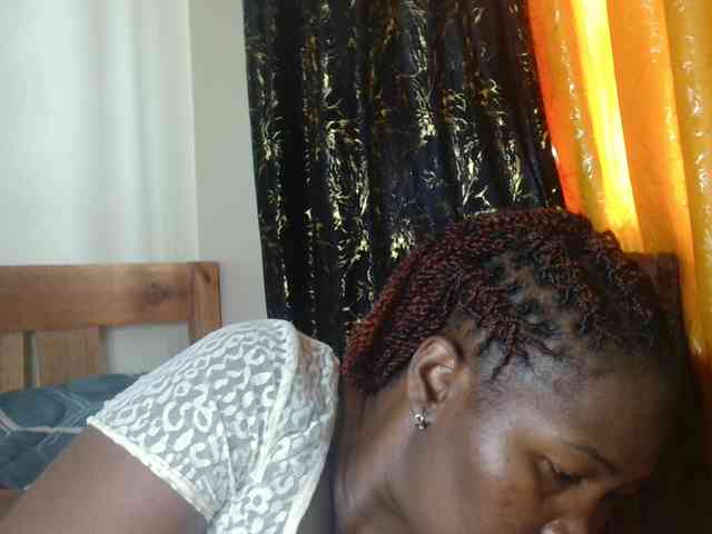 Sexxy-pretty24 webcam