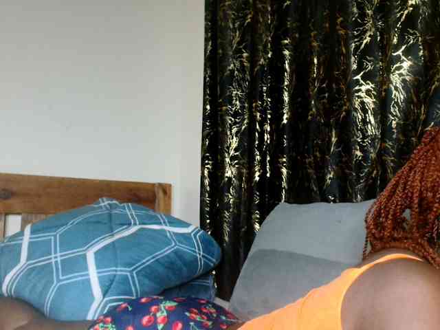 Sexxy-pretty24 webcam